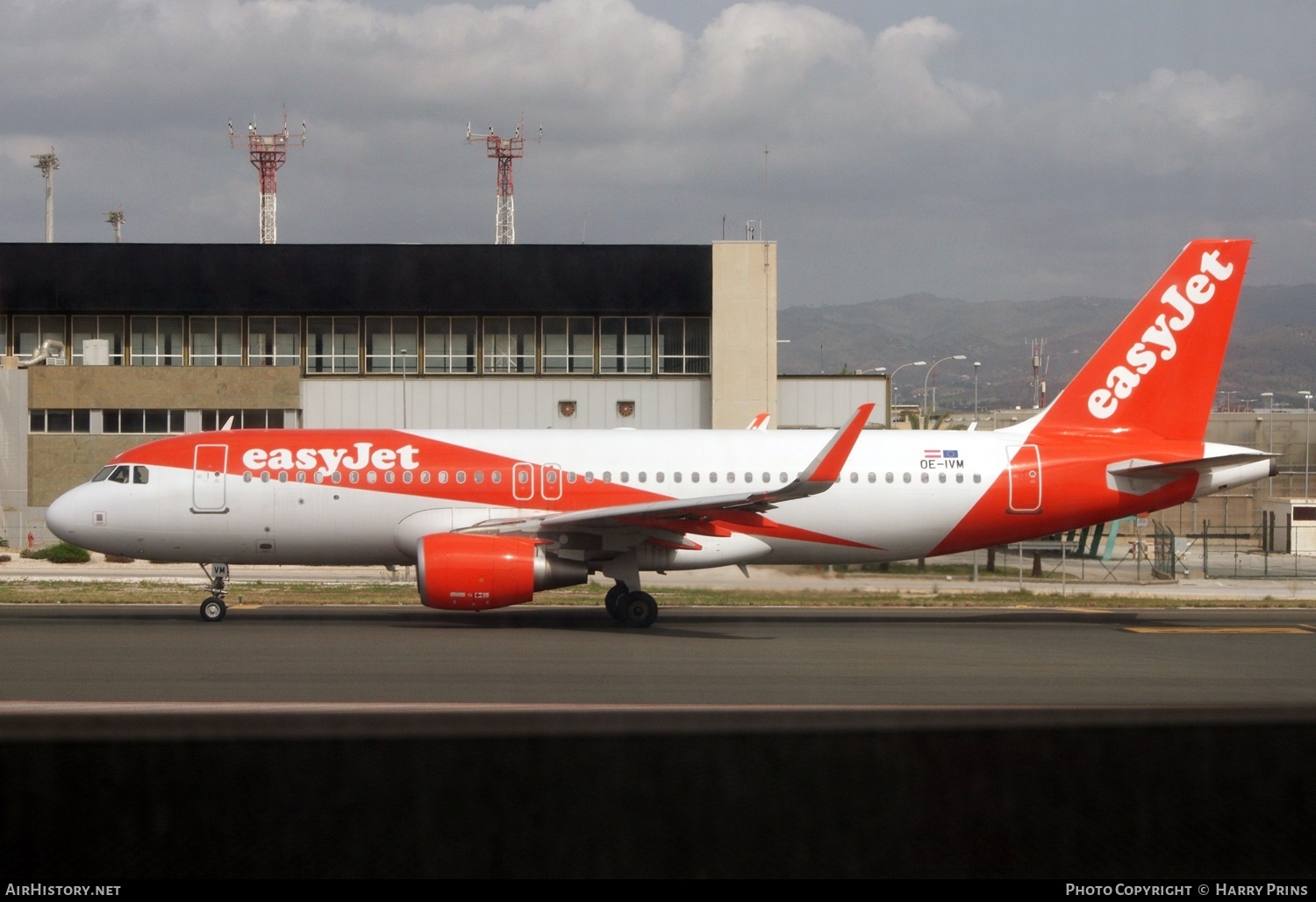 Aircraft Photo of OE-IVM | Airbus A320-214 | EasyJet | AirHistory.net #679798