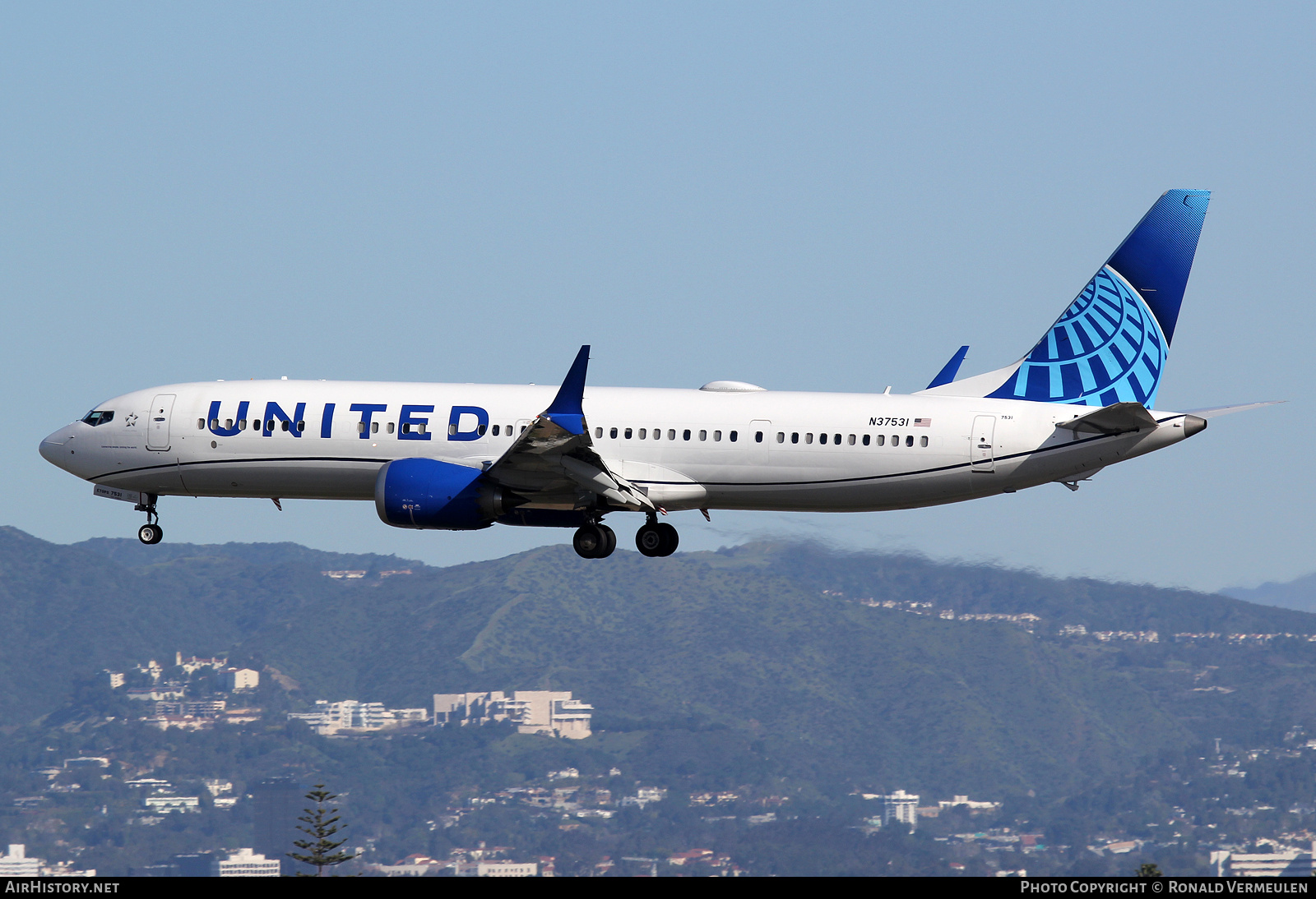 Aircraft Photo of N37531 | Boeing 737-9 Max 9 | United Airlines | AirHistory.net #679918