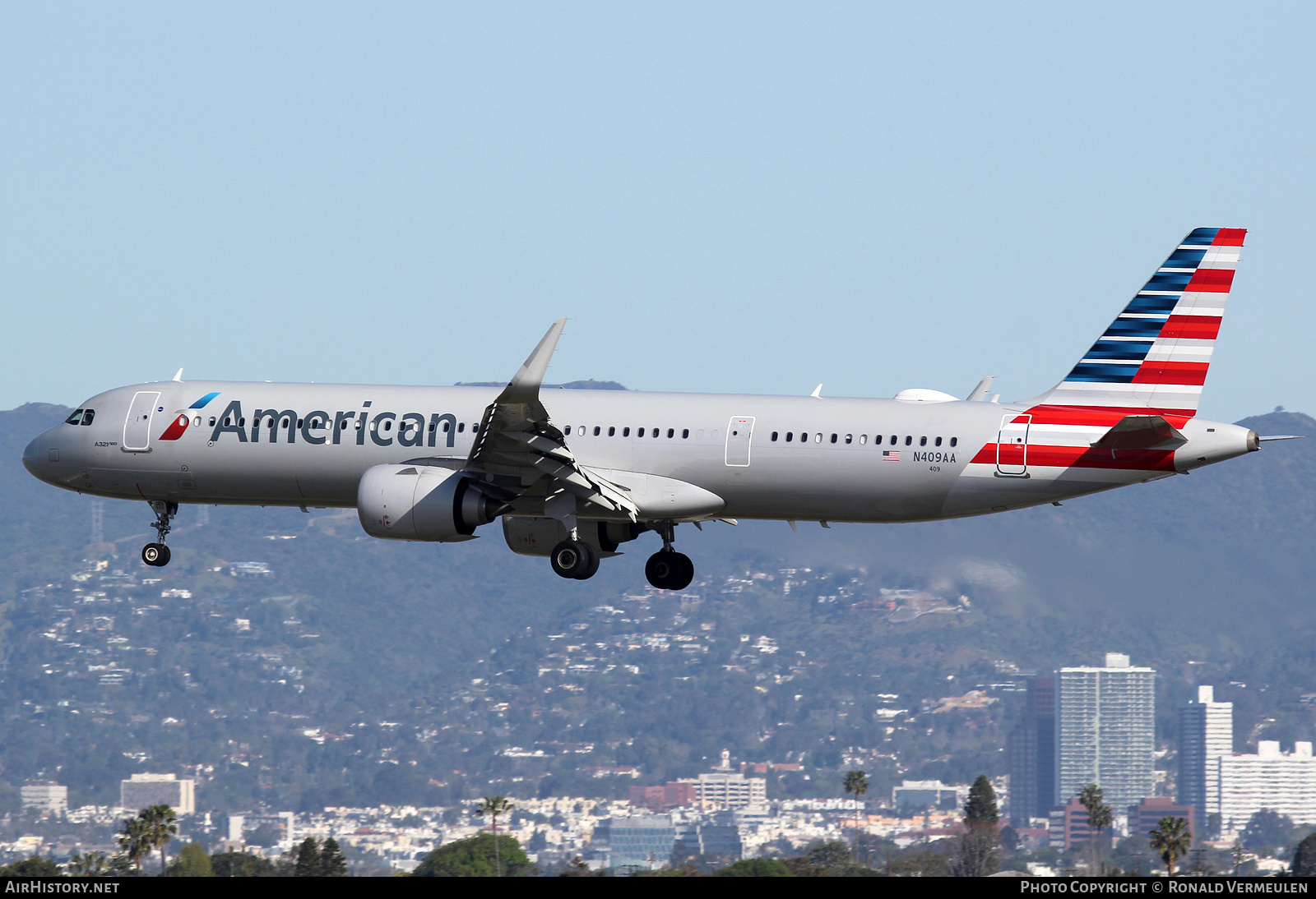 Aircraft Photo of N409AA | Airbus A321-253NX | American Airlines | AirHistory.net #679920