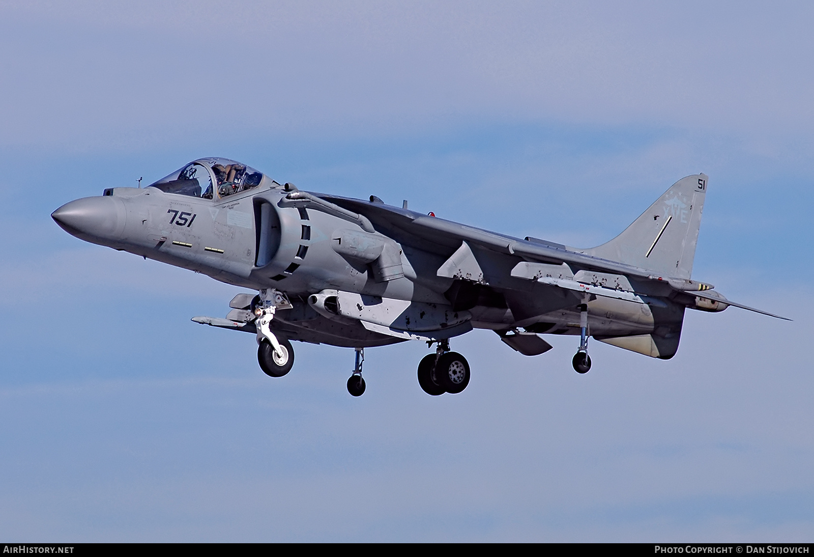 Aircraft Photo of 165585 | Boeing AV-8B(R) Harrier II+ | USA - Navy | AirHistory.net #679986