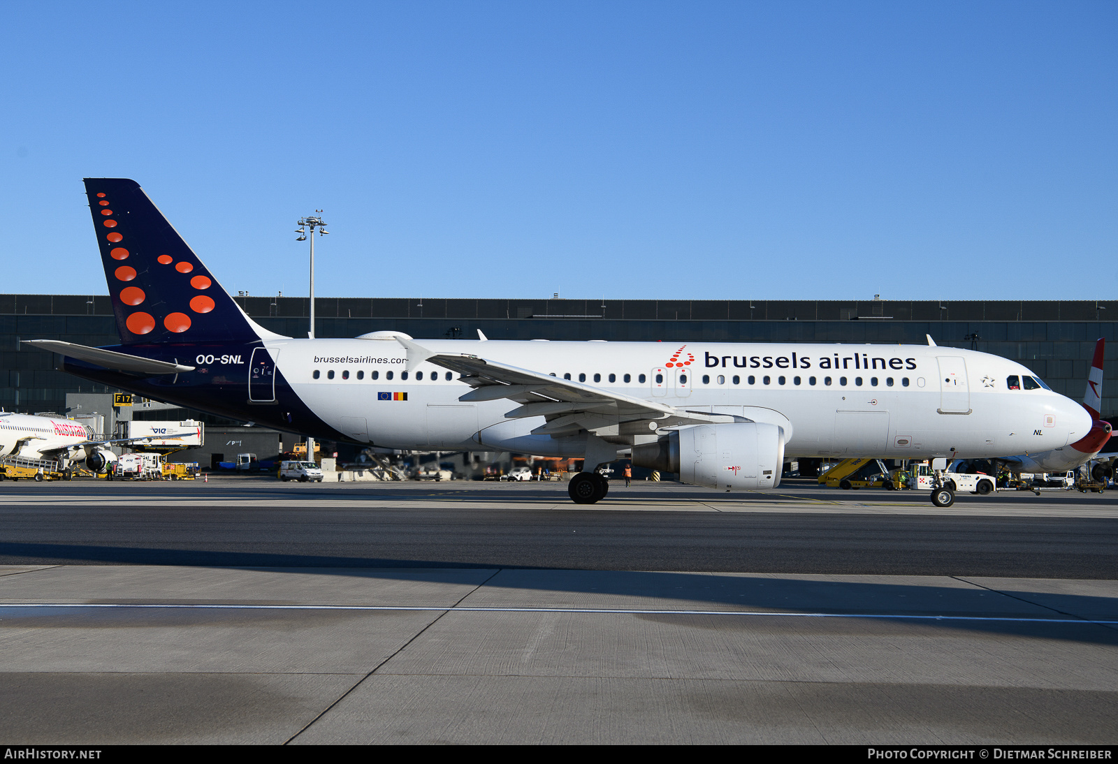 Aircraft Photo of OO-SNL | Airbus A320-214 | Brussels Airlines | AirHistory.net #679997