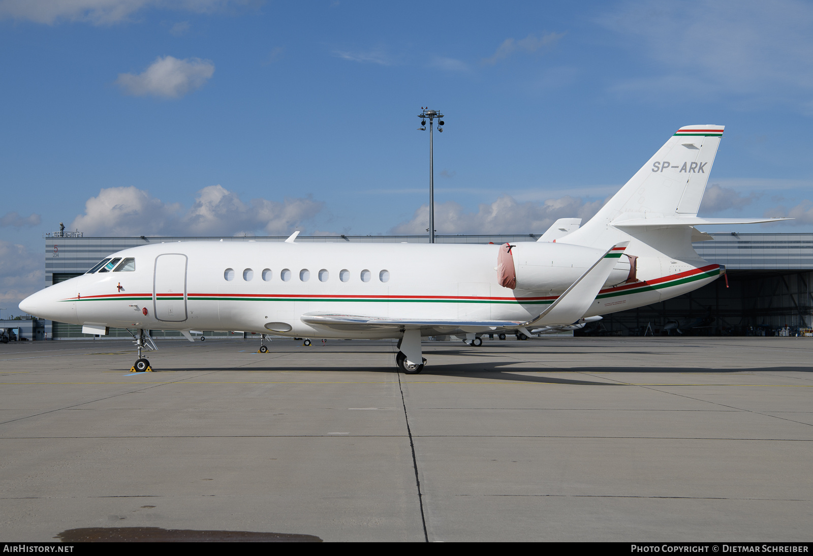 Aircraft Photo of SP-ARK | Dassault Falcon 2000S | AirHistory.net #680062