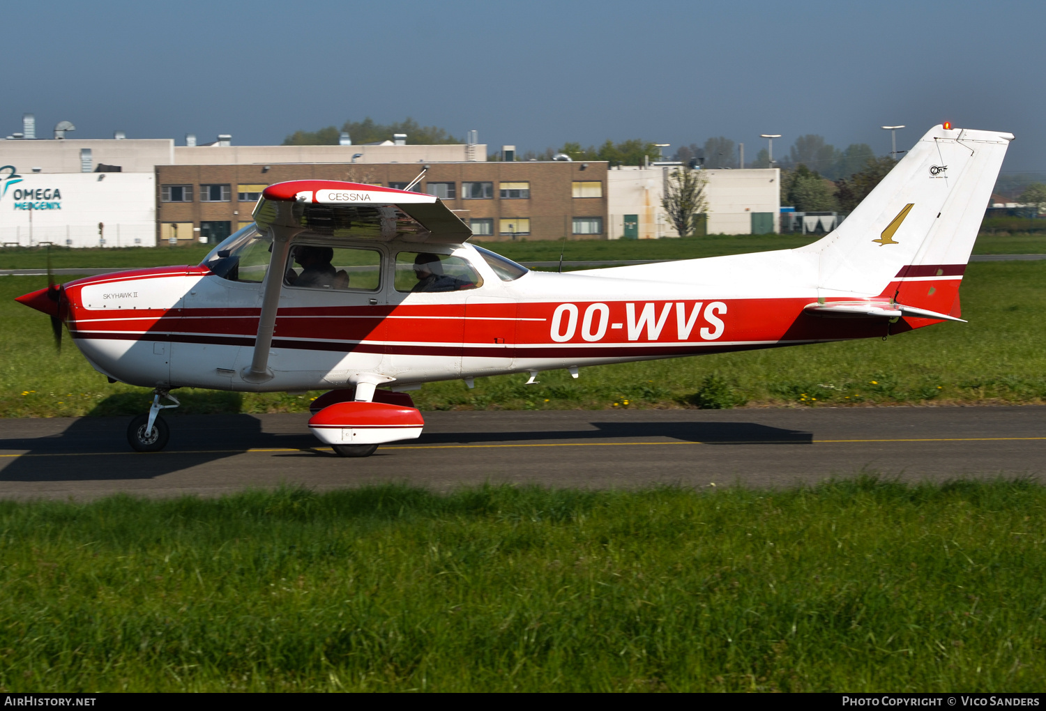 Aircraft Photo of OO-WVS | Cessna 172N Skyhawk II | Zoute Aviation Club | AirHistory.net #680101