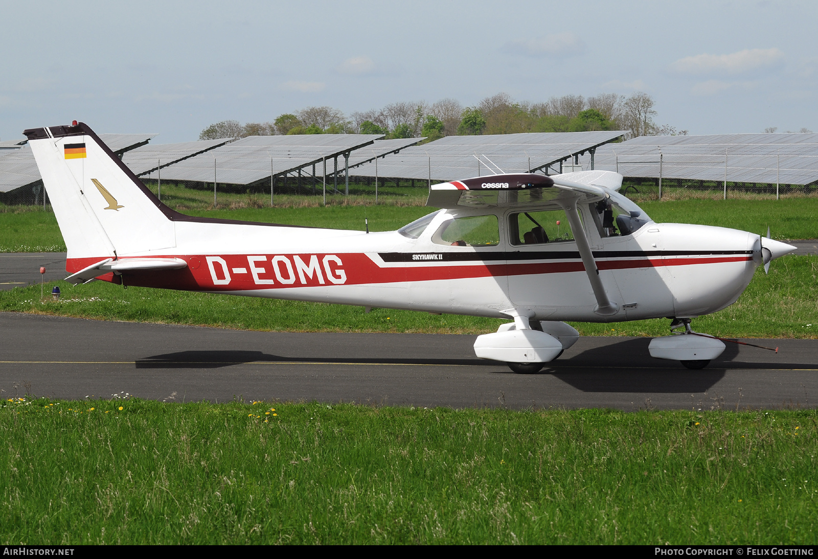 Aircraft Photo of D-EOMG | Cessna 172N Skyhawk | AirHistory.net #680187