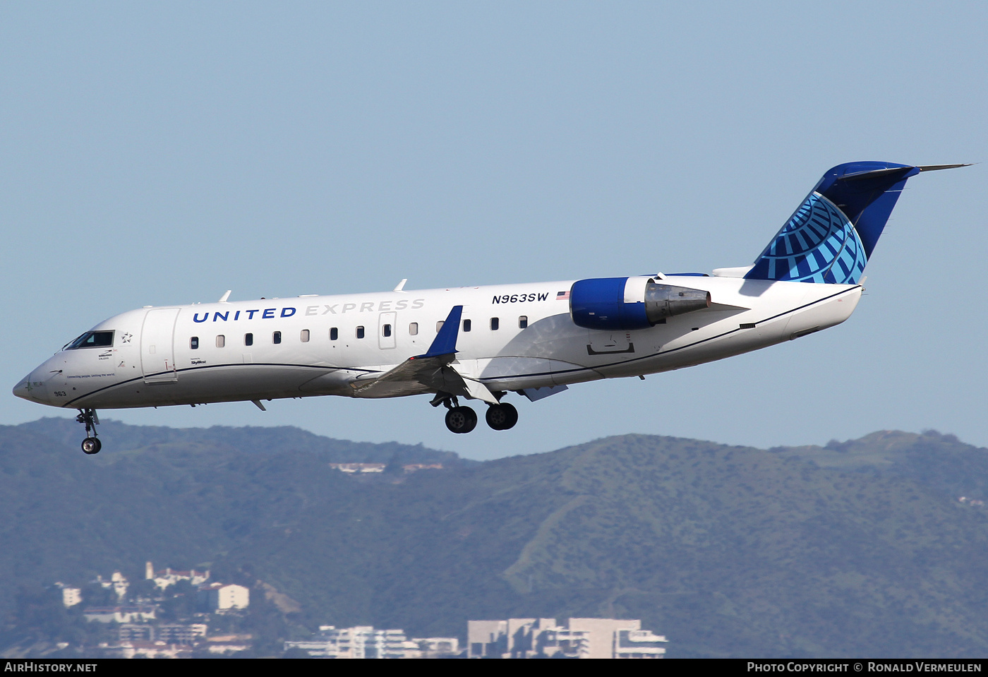 Aircraft Photo of N963SW | Bombardier CRJ-200ER (CL-600-2B19) | United Express | AirHistory.net #680208
