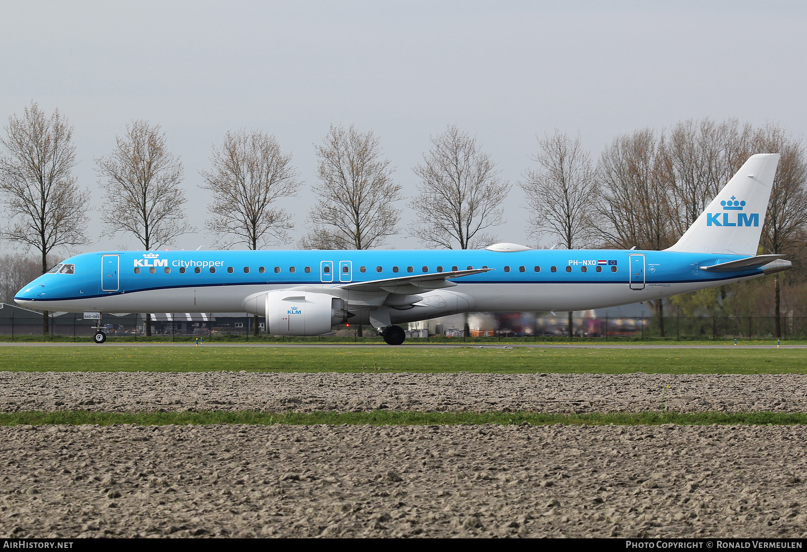 Aircraft Photo of PH-NXO | Embraer 195-E2 (ERJ-190-400) | KLM Cityhopper | AirHistory.net #680237