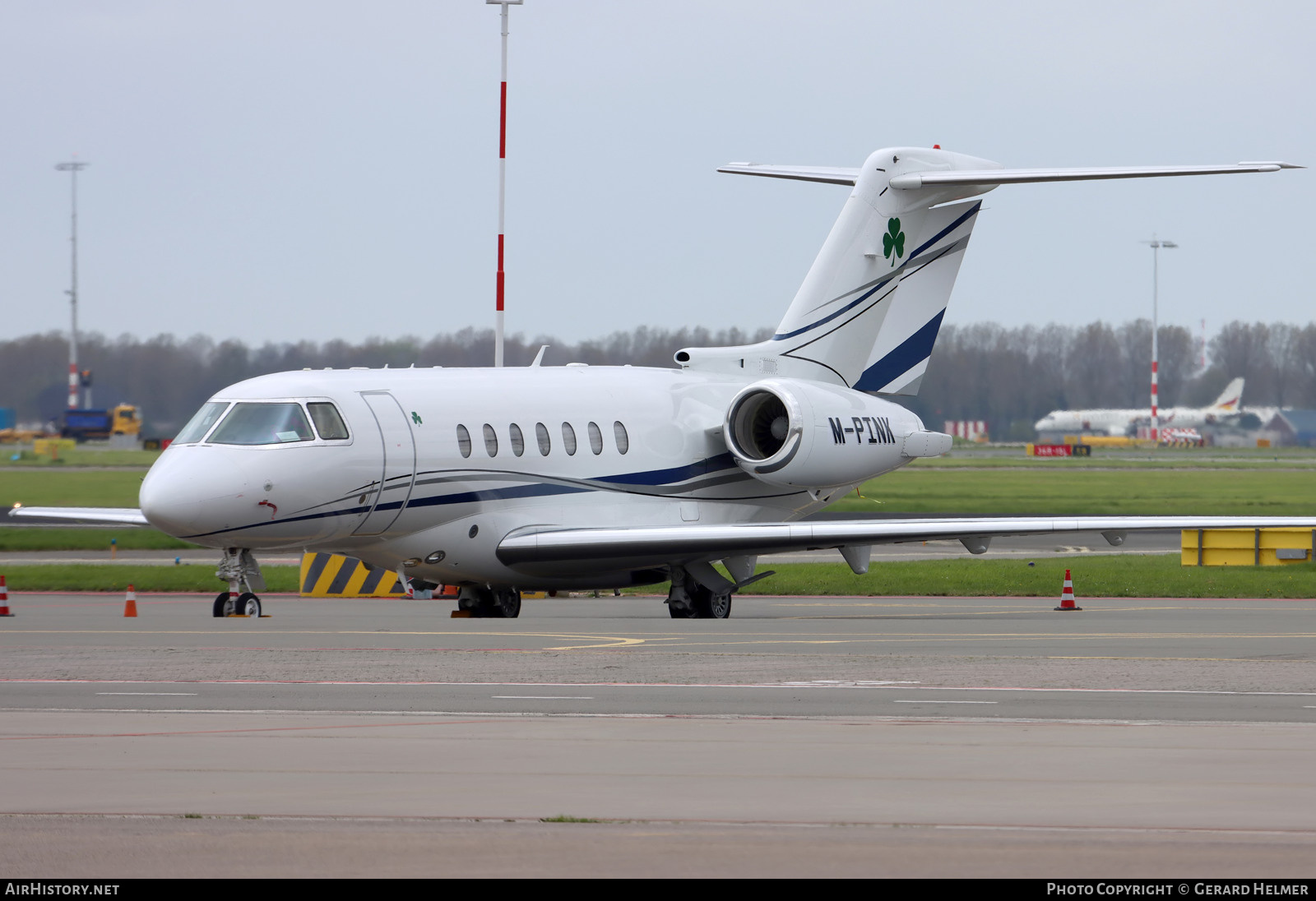 Aircraft Photo of M-PINK | Hawker Beechcraft 4000 | AirHistory.net #680251