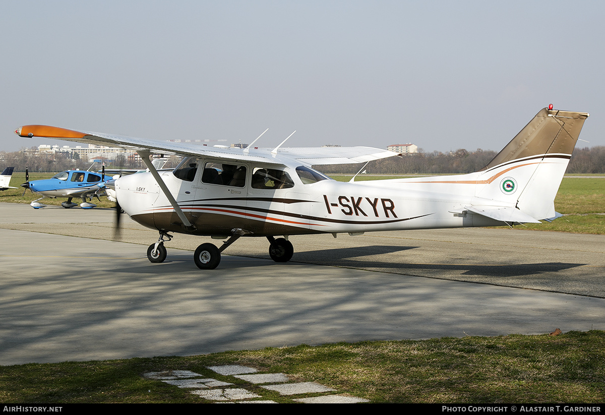 Aircraft Photo of I-SKYR | Cessna 172S Skyhawk SP | Sky Services | AirHistory.net #680380