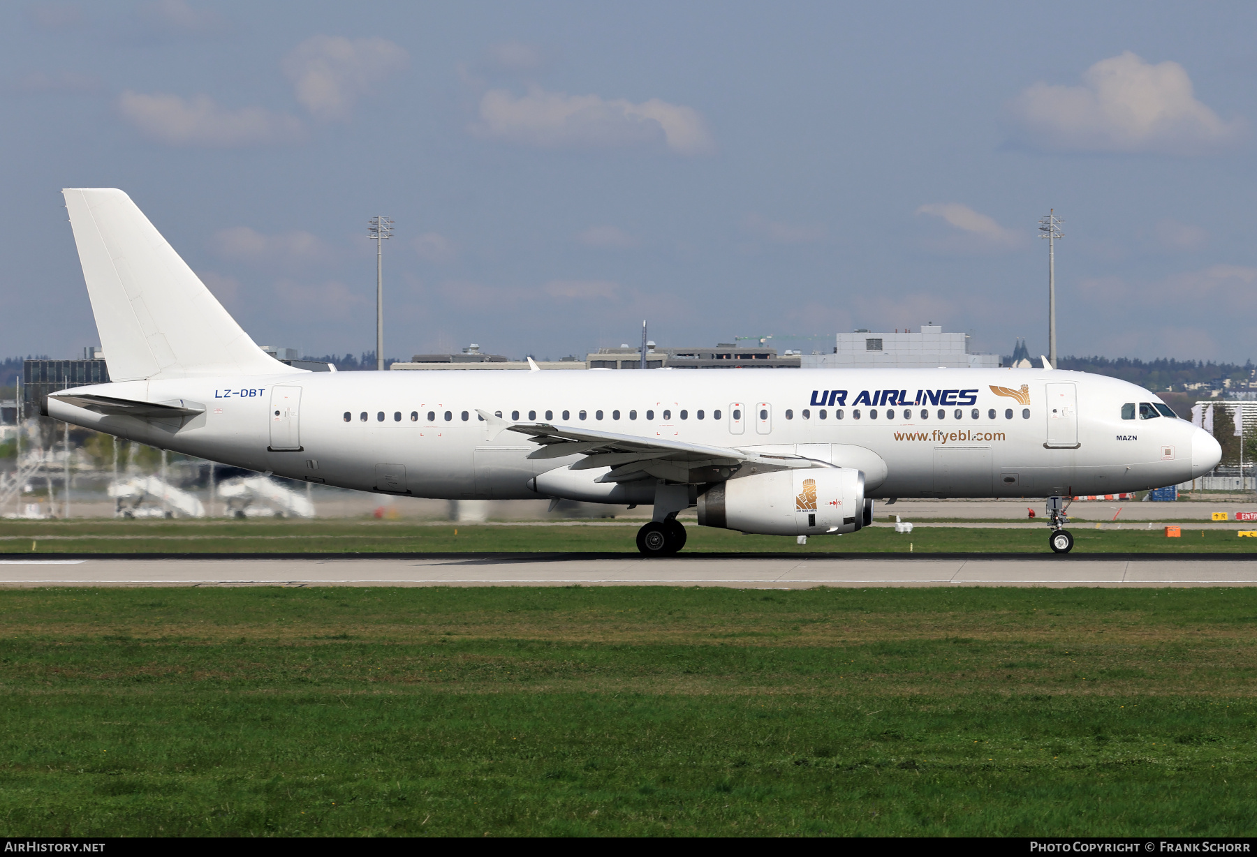Aircraft Photo of LZ-DBT | Airbus A320-232 | UR Airlines | AirHistory.net #680488