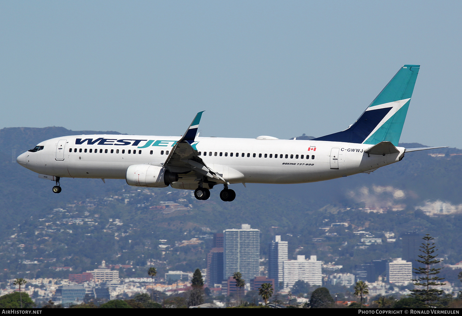 Aircraft Photo of C-GWWJ | Boeing 737-8CT | WestJet | AirHistory.net #680791