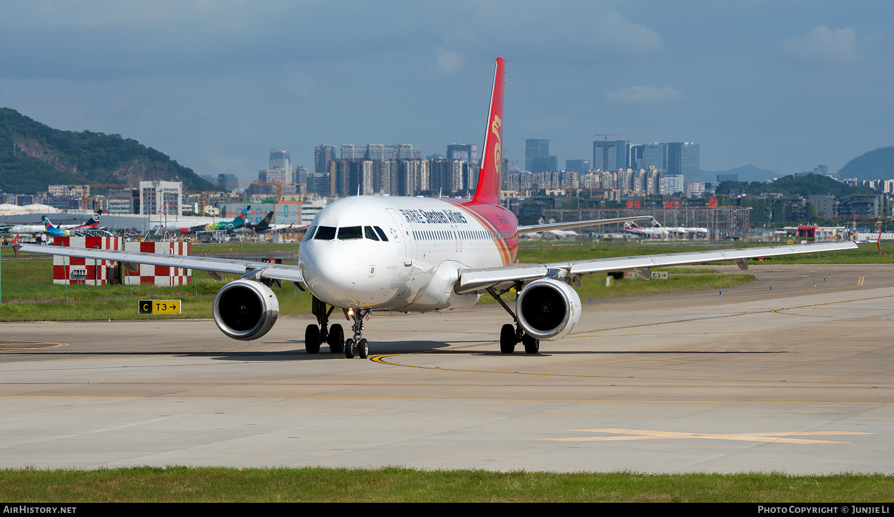Aircraft Photo of B-6360 | Airbus A320-214 | Shenzhen Airlines | AirHistory.net #680823