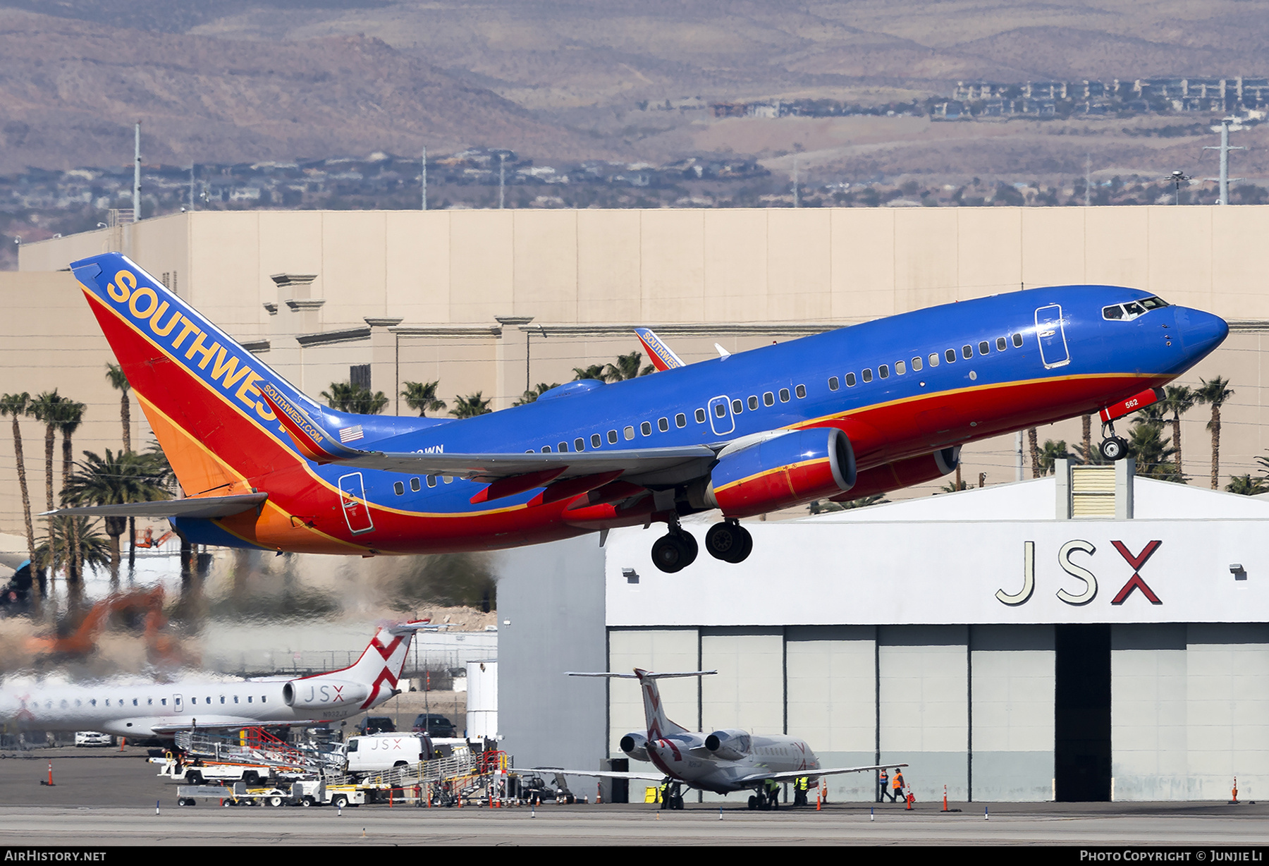 Aircraft Photo of N562WN | Boeing 737-790 | Southwest Airlines | AirHistory.net #680834