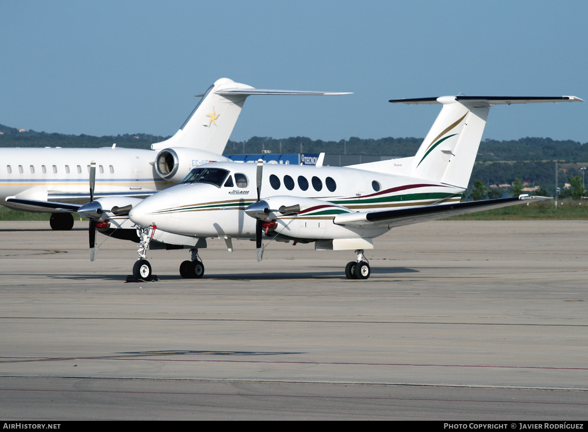 Aircraft Photo of G-GBMR | Raytheon B200 King Air | AirHistory.net #680945