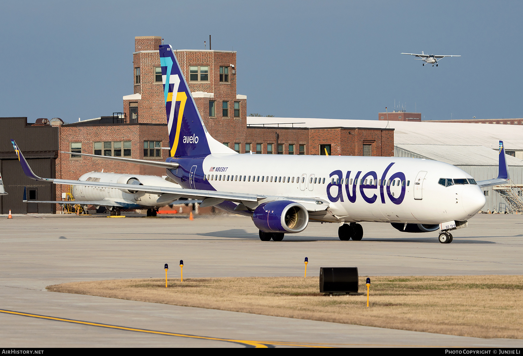 Aircraft Photo of N803XT | Boeing 737-8F2 | Avelo Airlines | AirHistory.net #680978