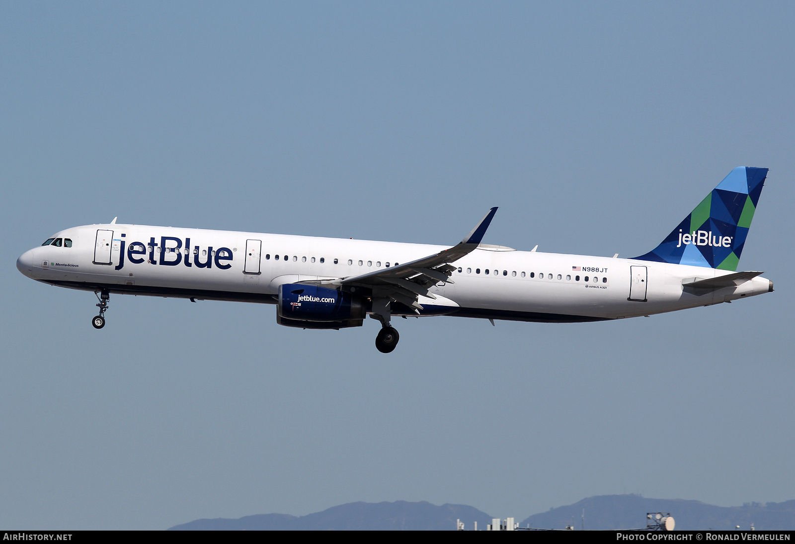 Aircraft Photo of N988JT | Airbus A321-231 | JetBlue Airways | AirHistory.net #681006