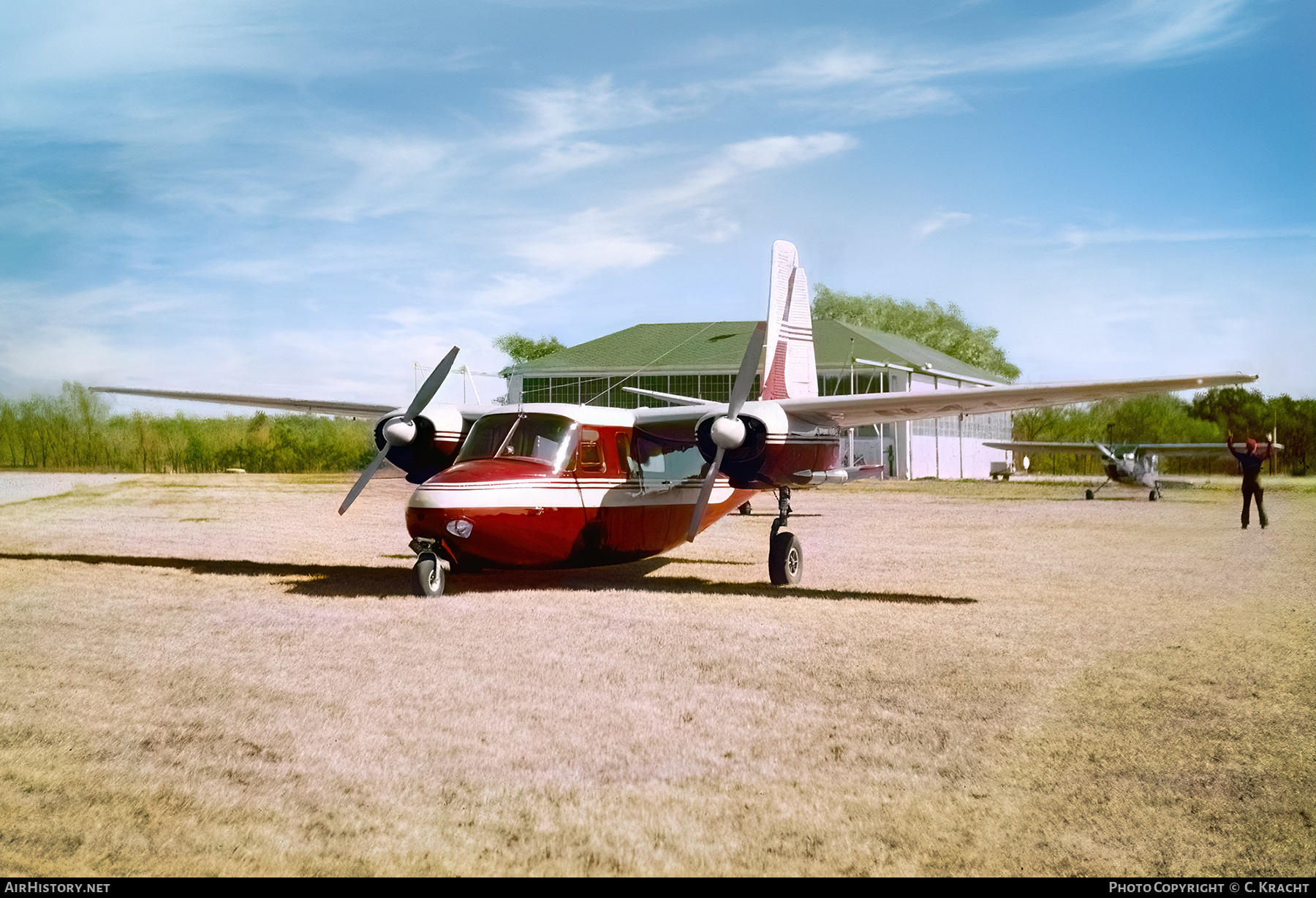 Aircraft Photo of N4144B | Aero 520 Commander | AirHistory.net #681040