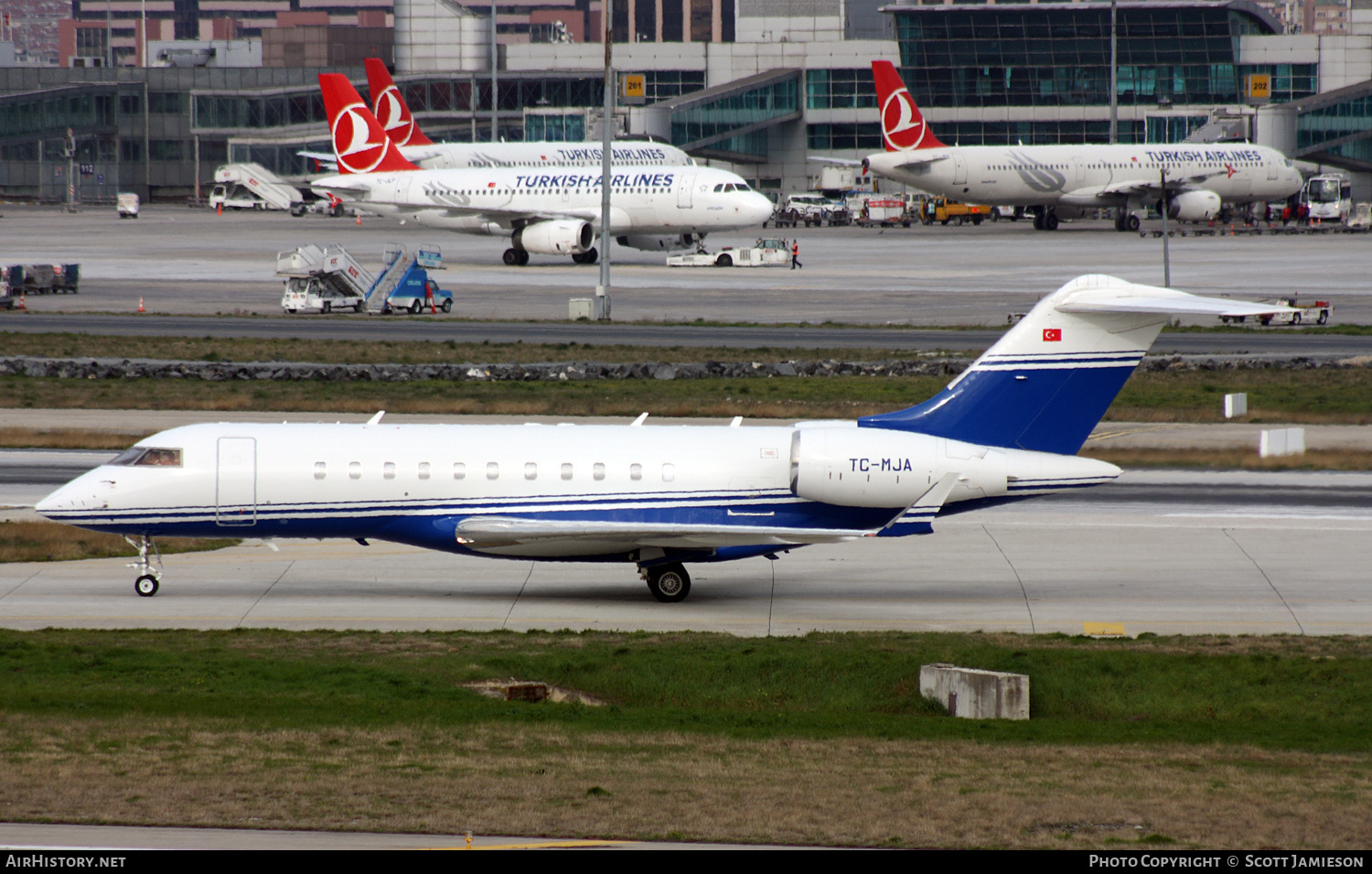 Aircraft Photo of TC-MJA | Bombardier Global 5000 (BD-700-1A11) | AirHistory.net #681113