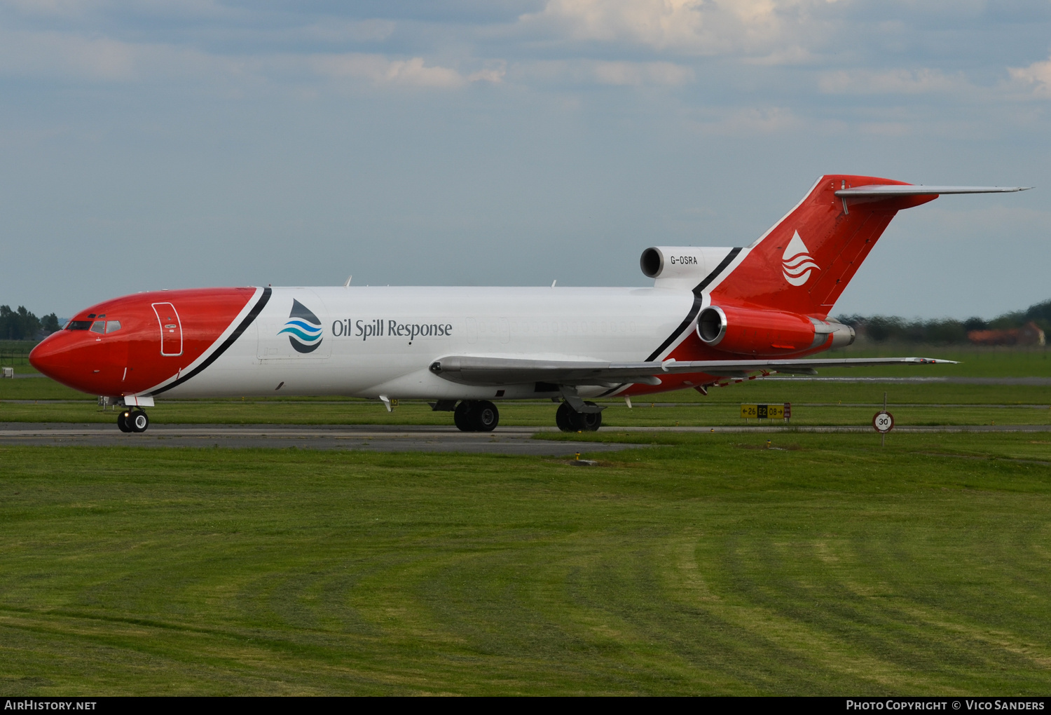 Aircraft Photo of G-OSRA | Boeing 727-2S2F/Adv(RE) Super 27 | Oil Spill Response | AirHistory.net #681210