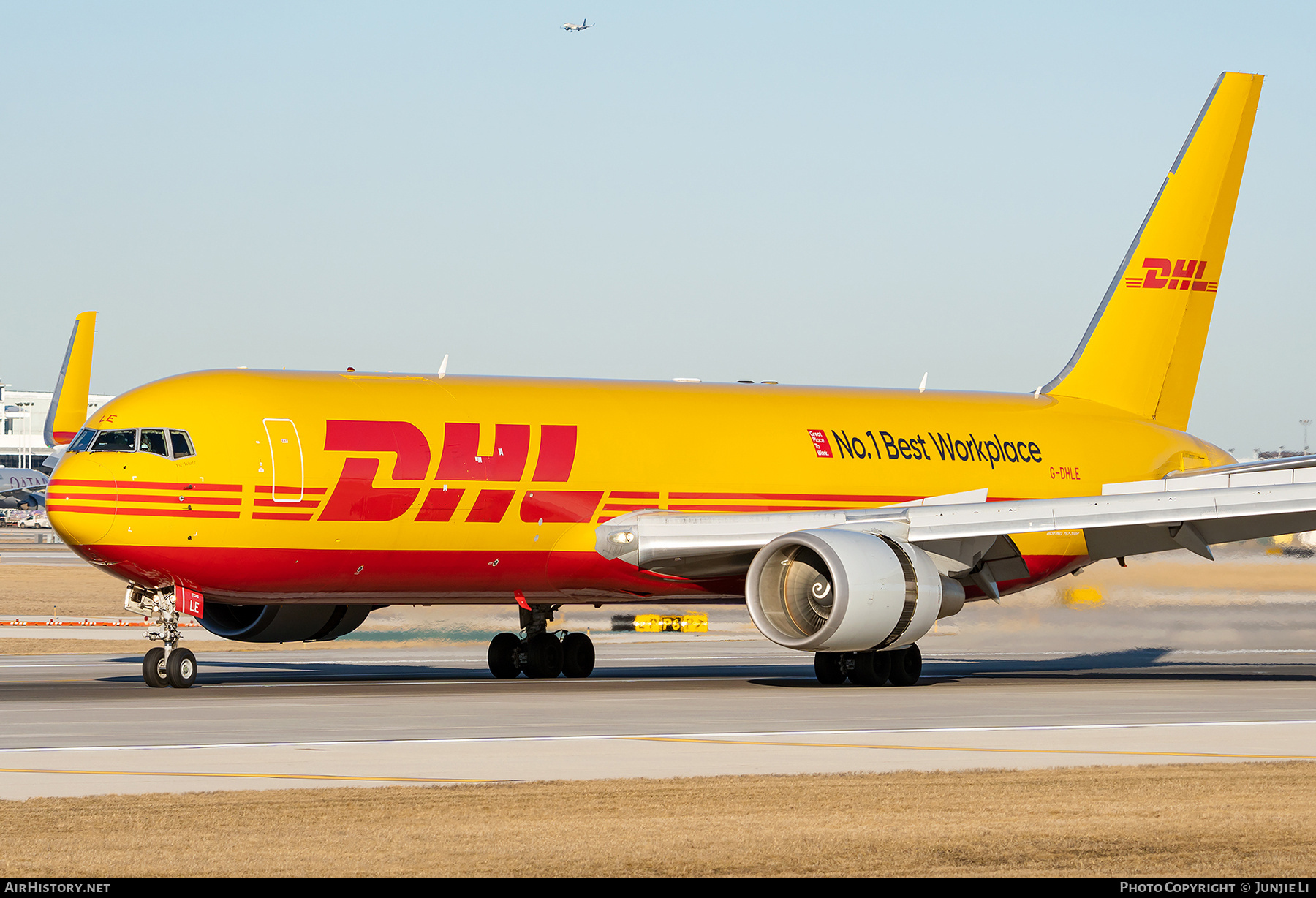 Aircraft Photo of G-DHLE | Boeing 767-3JHF | DHL International | AirHistory.net #681260