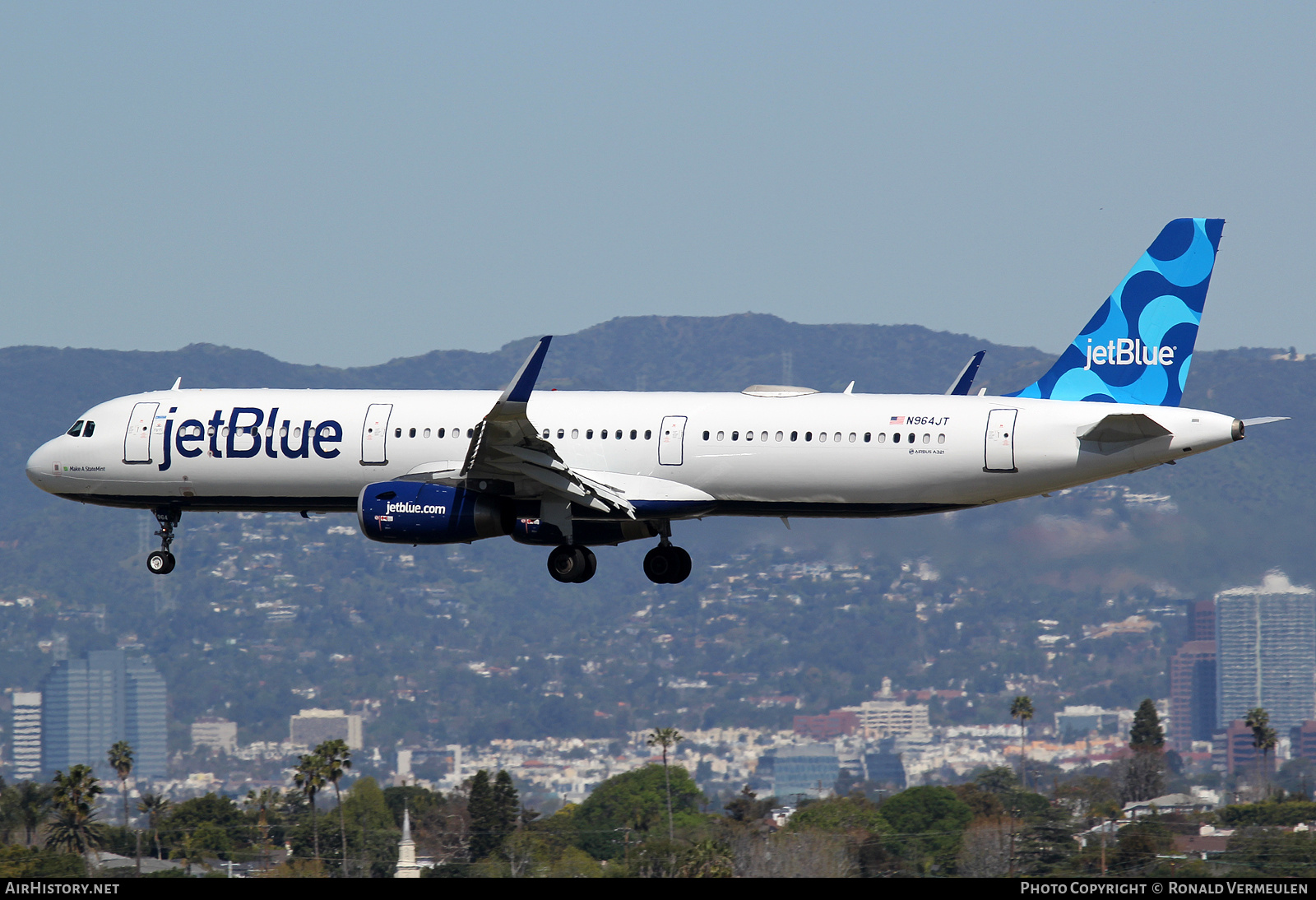 Aircraft Photo of N964JT | Airbus A321-231 | JetBlue Airways | AirHistory.net #681352