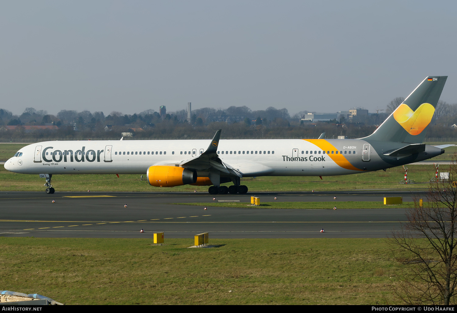 Aircraft Photo of D-ABOH | Boeing 757-330 | Condor Flugdienst | AirHistory.net #681487