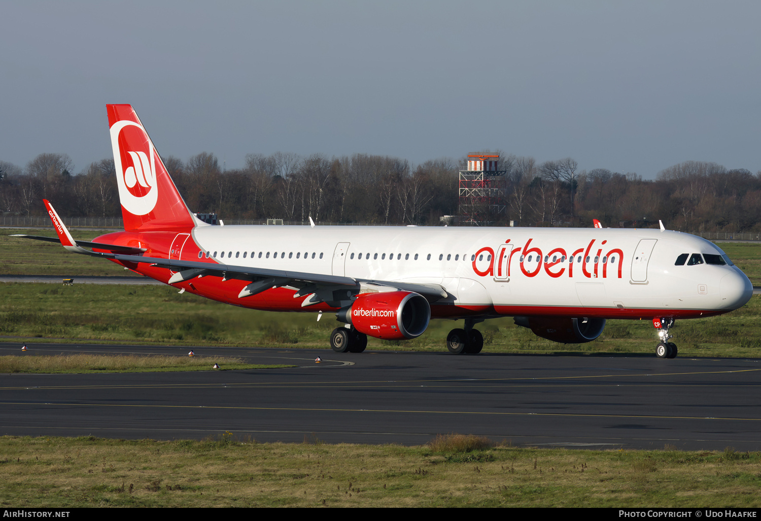 Aircraft Photo of D-ABCP | Airbus A321-211 | Air Berlin | AirHistory.net #681506