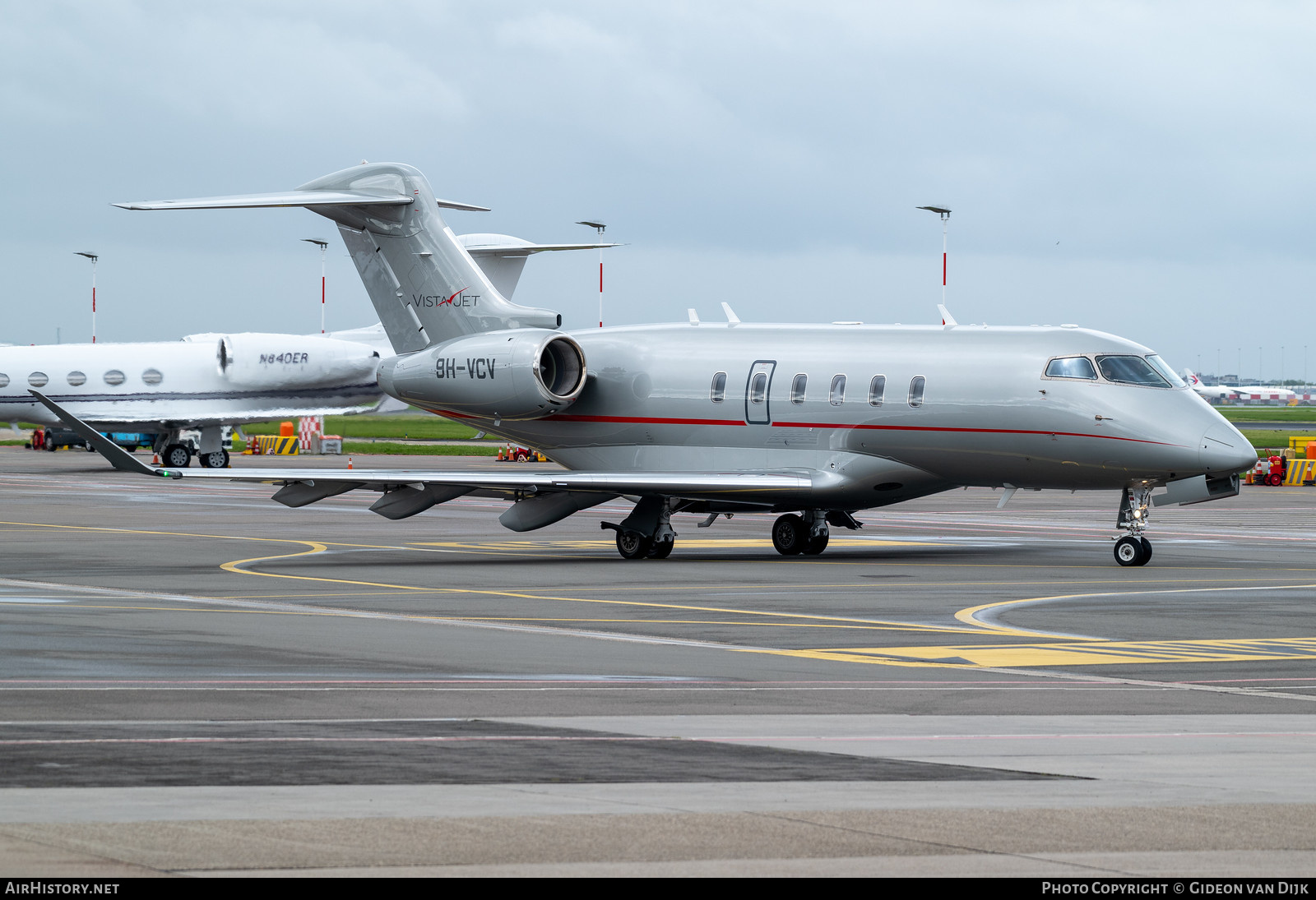 Aircraft Photo of 9H-VCV | Bombardier Challenger 350 (BD-100-1A10) | VistaJet | AirHistory.net #681527