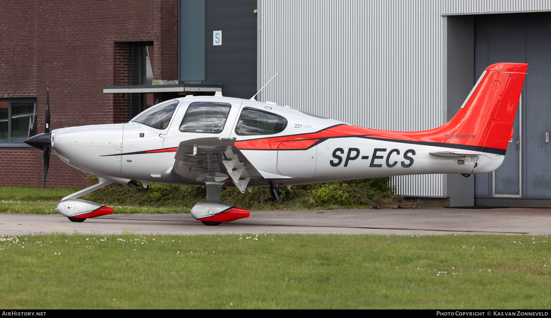 Aircraft Photo of SP-ECS | Cirrus SR-22T G5-GTS Carbon | AirHistory.net #681544