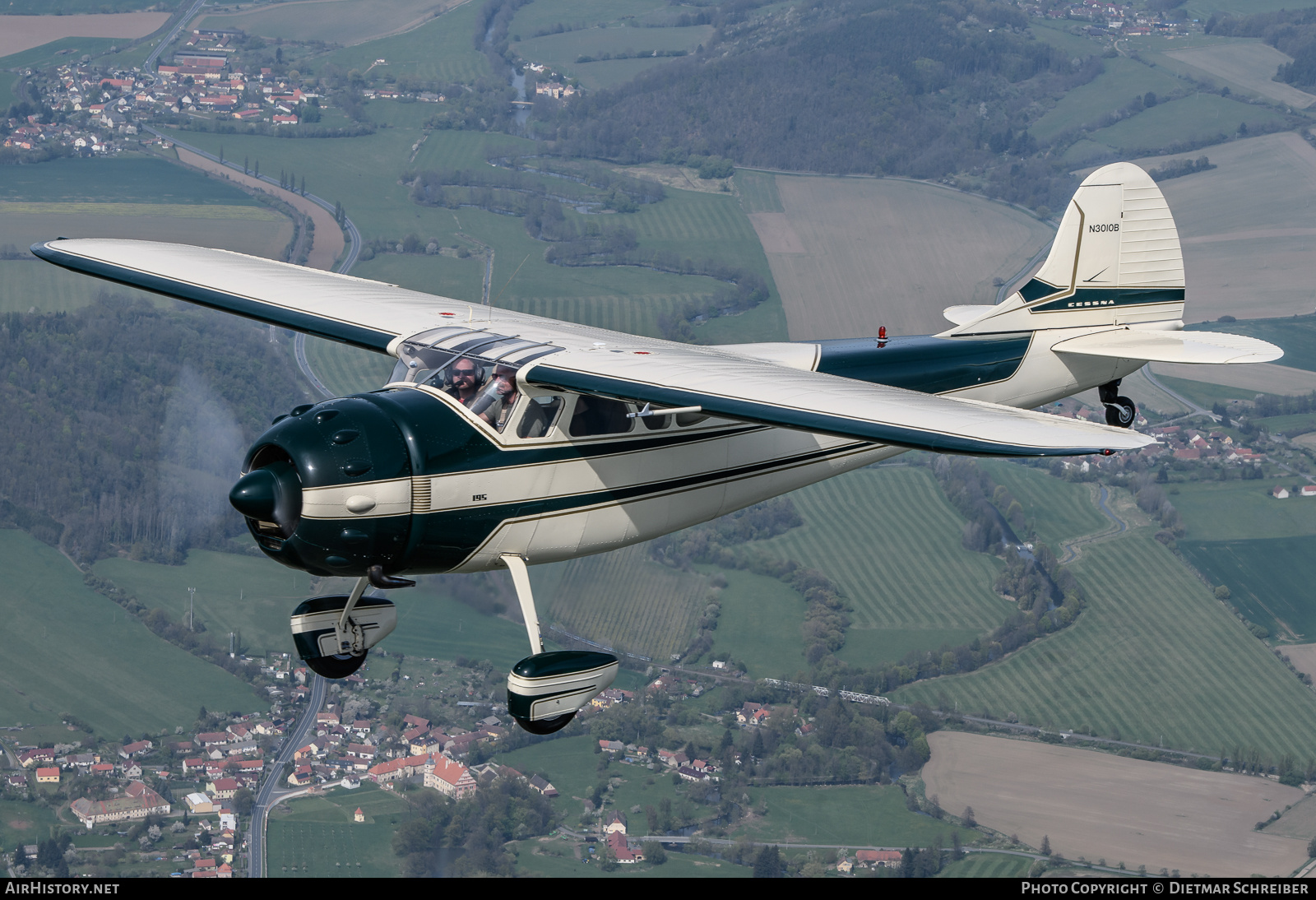 Aircraft Photo of N3010B | Cessna 195B | AirHistory.net #681600