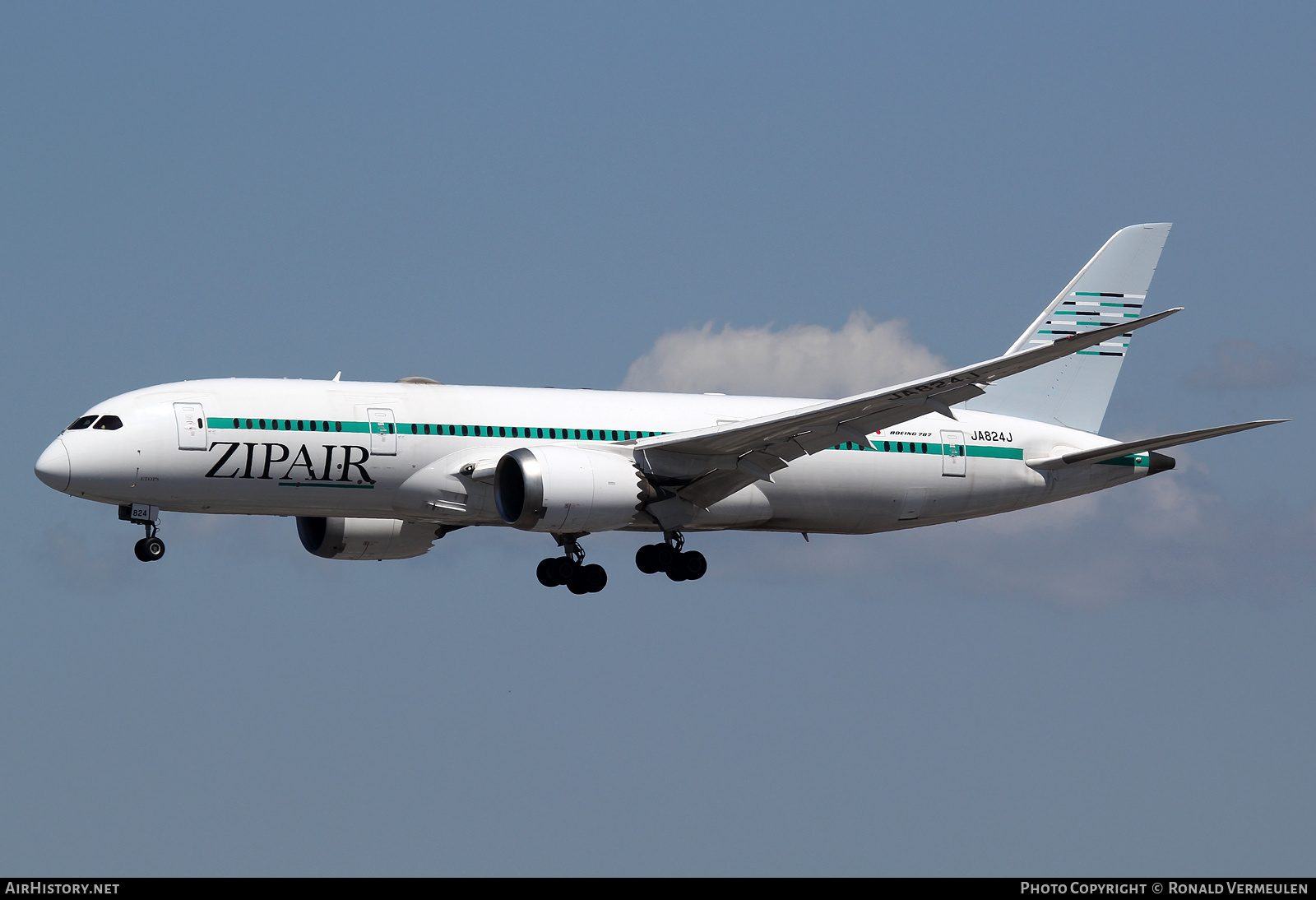 Aircraft Photo of JA824J | Boeing 787-8 Dreamliner | ZipAir | AirHistory.net #681628