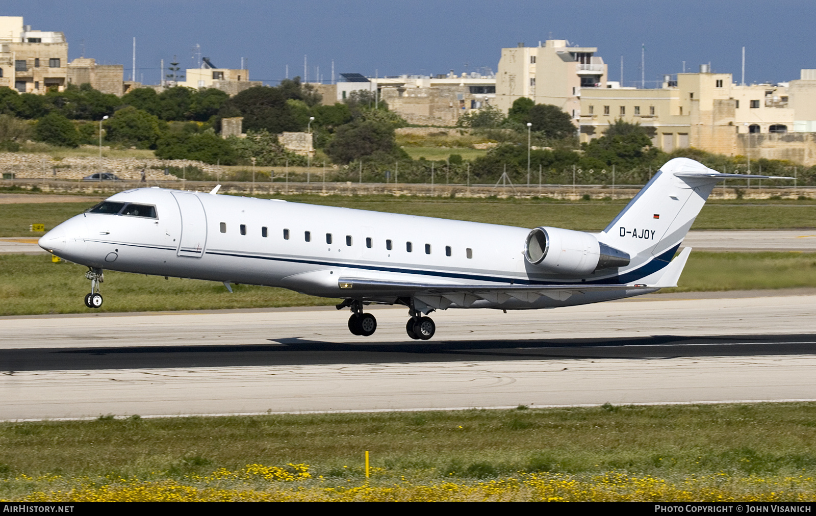 Aircraft Photo of D-AJOY | Bombardier Challenger 850 (CRJ-200SE/CL-600-2B19) | AirHistory.net #681691