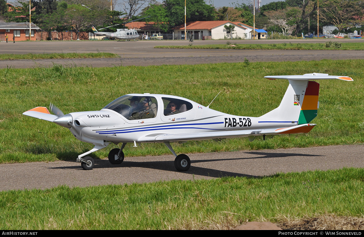 Aircraft Photo of FAB-528 | Diamond DA40 CS Diamond Star | Bolivia - Air Force | AirHistory.net #681777