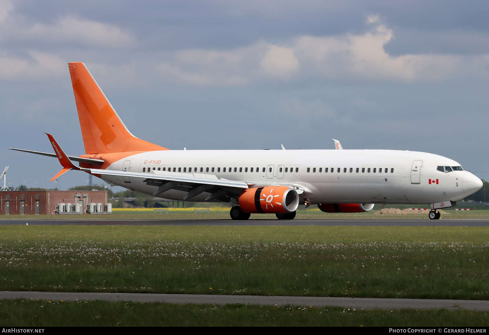Aircraft Photo of C-FYJD | Boeing 737-8Q8 | Sunwing Airlines | AirHistory.net #681934