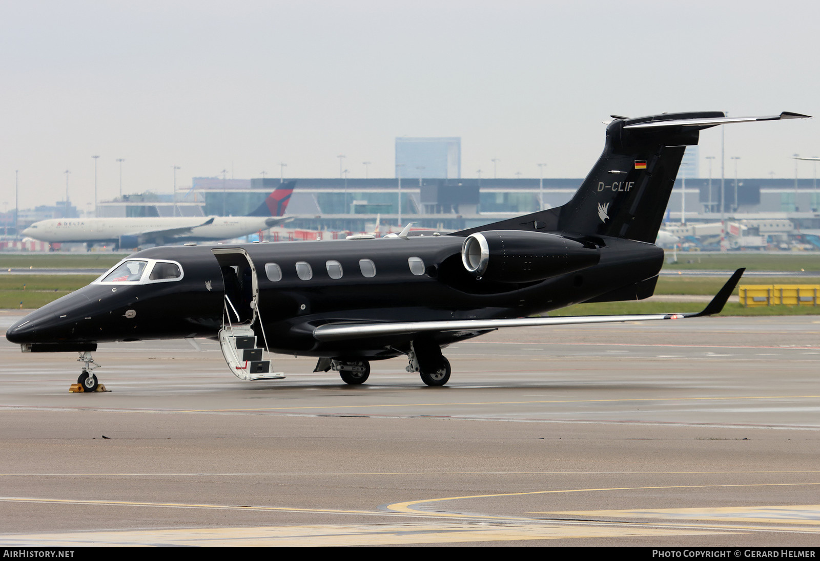 Aircraft Photo of D-CLIF | Embraer EMB-505 Phenom 300 | AirHistory.net #681940
