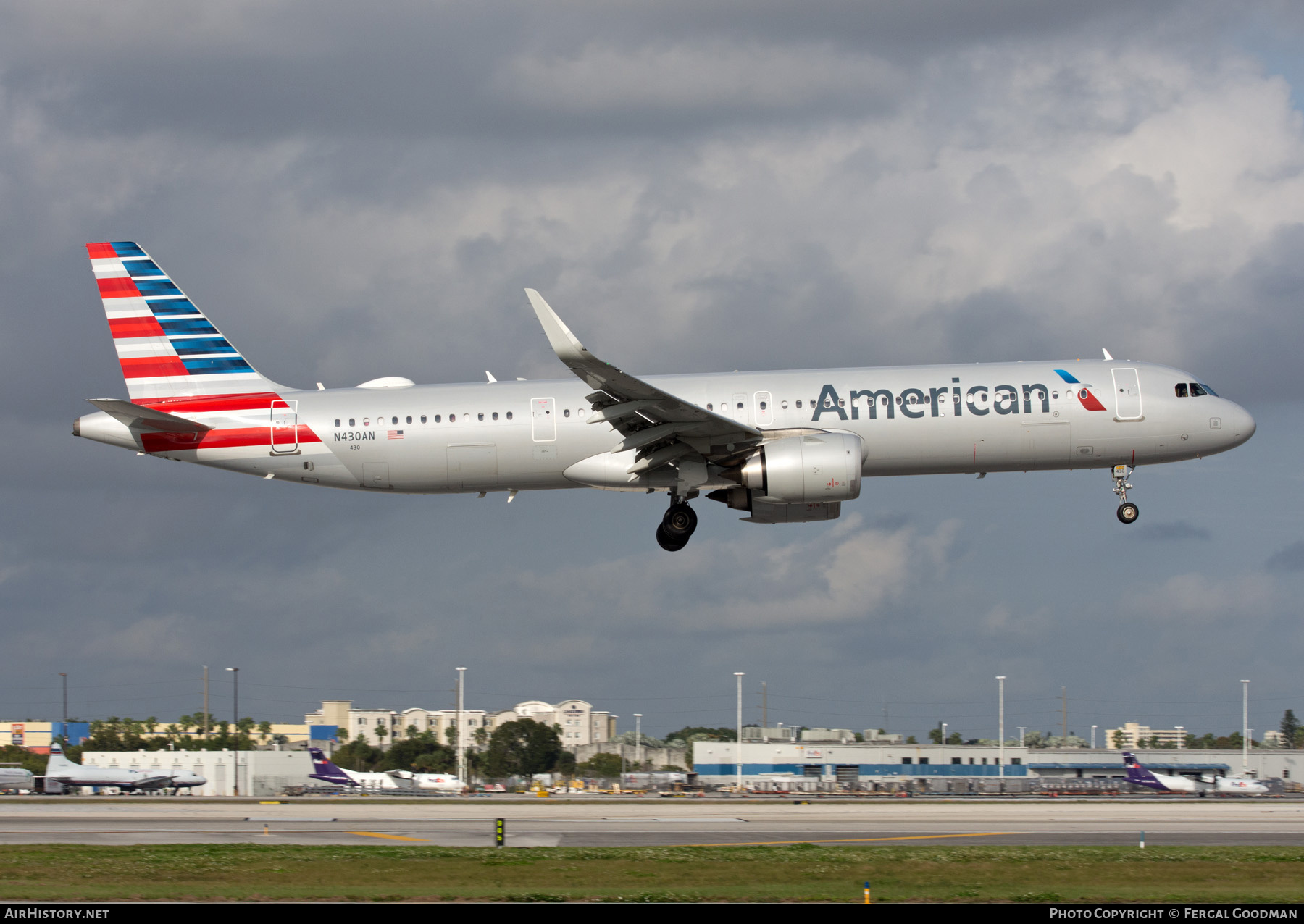 Aircraft Photo of N430AN | Airbus A321-253NX | American Airlines | AirHistory.net #682039
