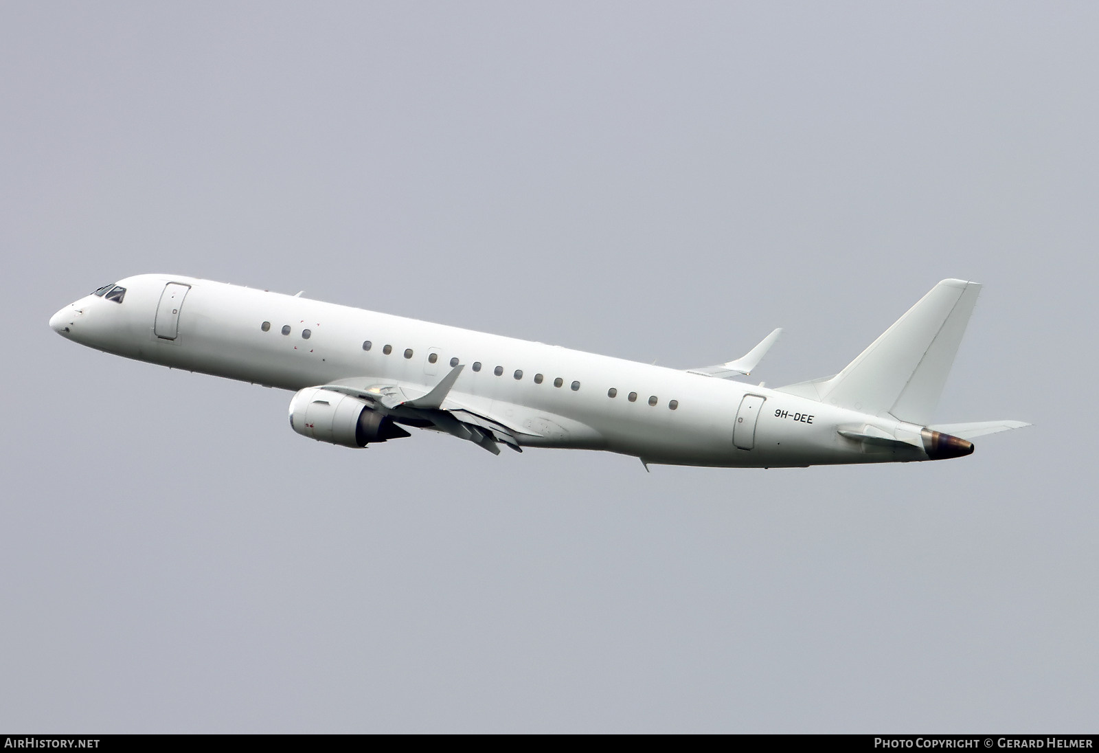 Aircraft Photo of 9H-DEE | Embraer Lineage 1000 (ERJ-190-100ECJ) | AirHistory.net #682072