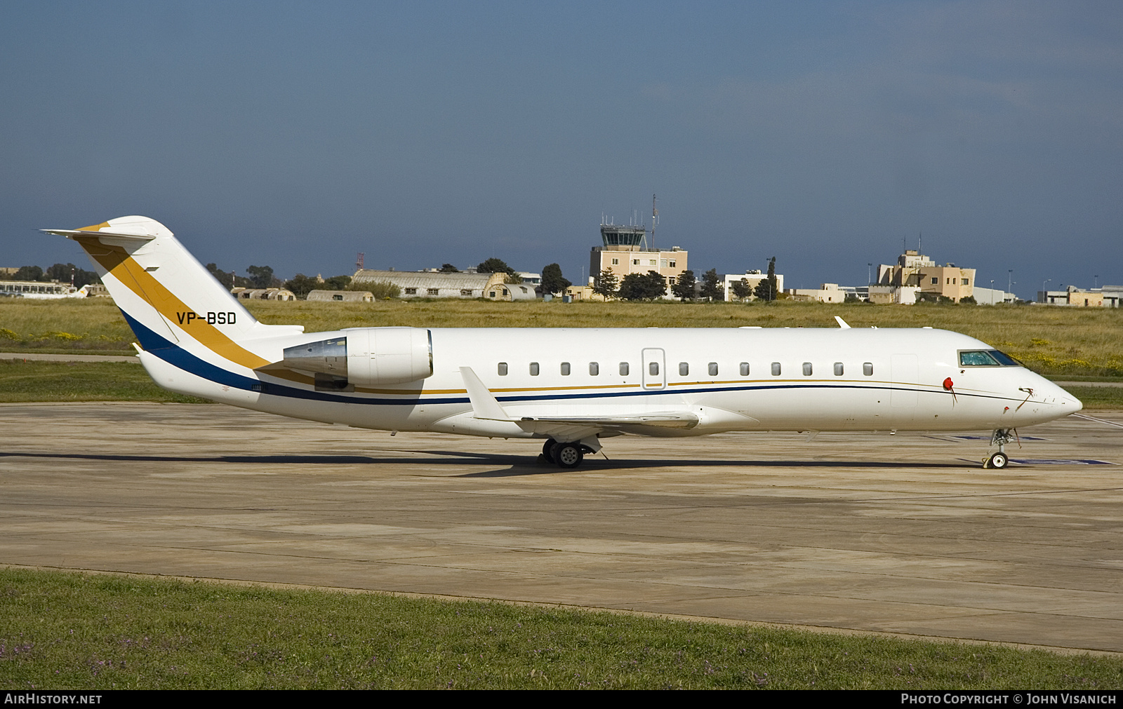 Aircraft Photo of VP-BSD | Bombardier Challenger 850 (CRJ-200SE/CL-600-2B19) | AirHistory.net #682161