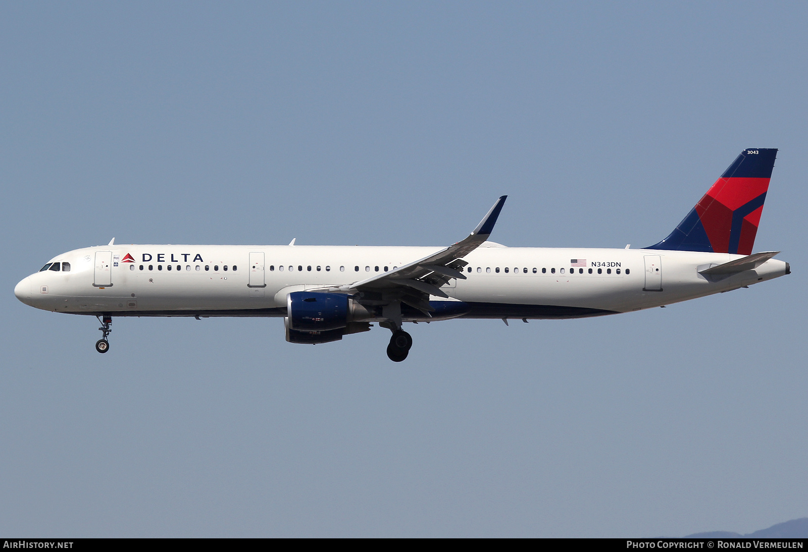 Aircraft Photo of N343DN | Airbus A321-211 | Delta Air Lines | AirHistory.net #682226