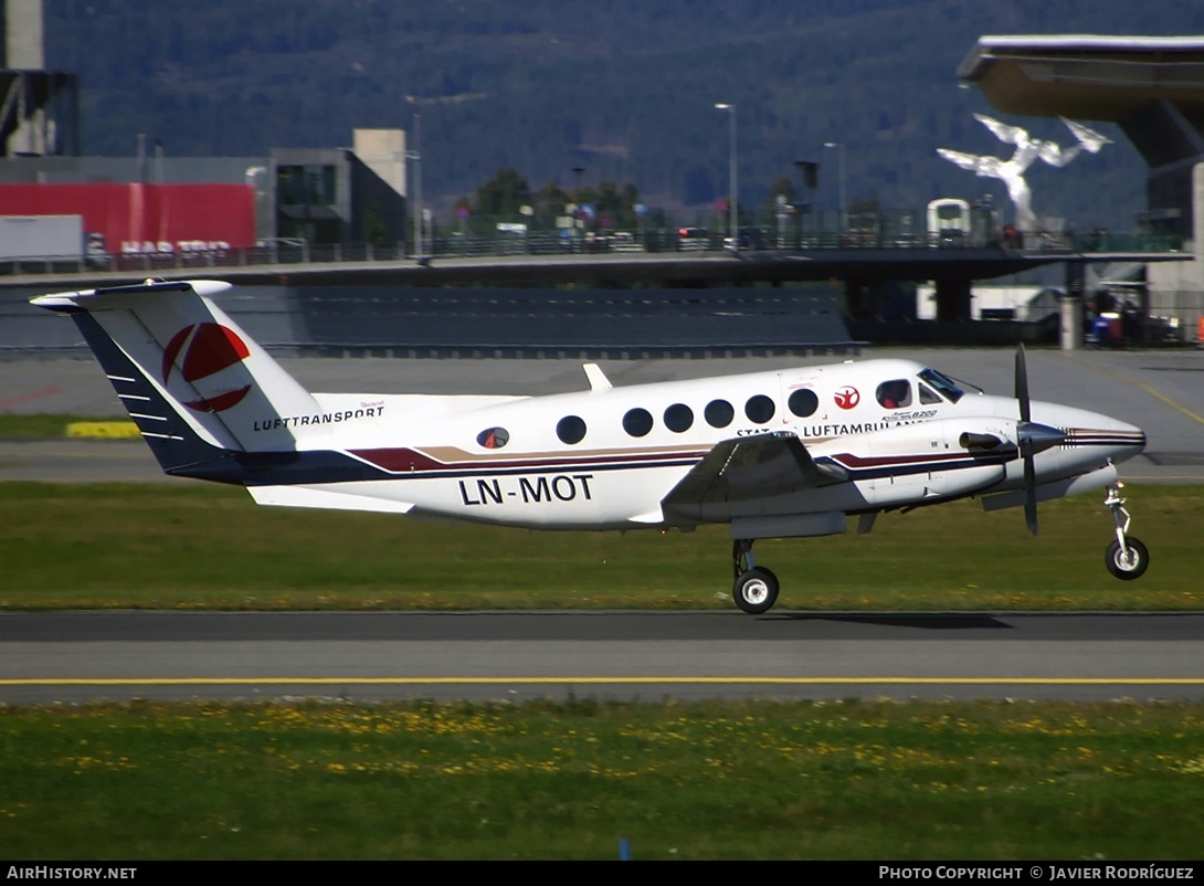 Aircraft Photo of LN-MOT | Beech B200 Super King Air | Lufttransport | AirHistory.net #682229