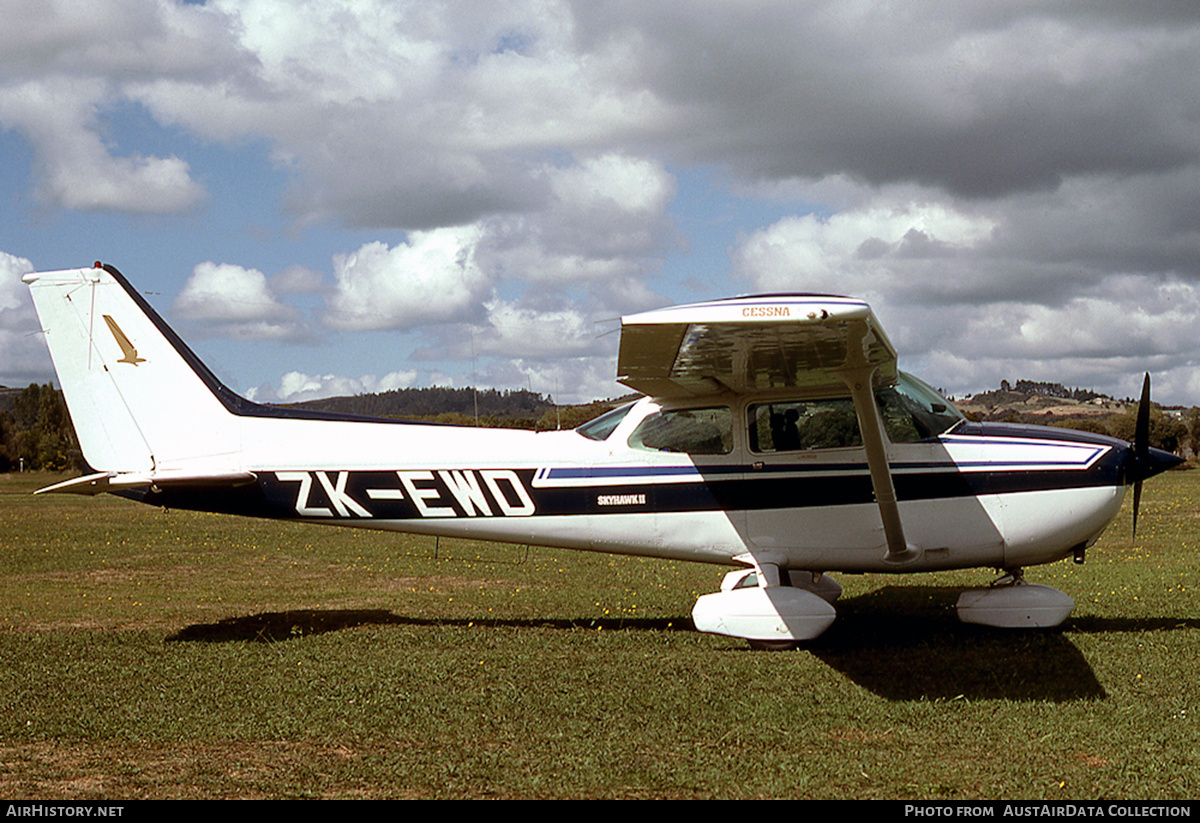 Aircraft Photo of ZK-EWD | Cessna 172P Skyhawk | AirHistory.net #682482
