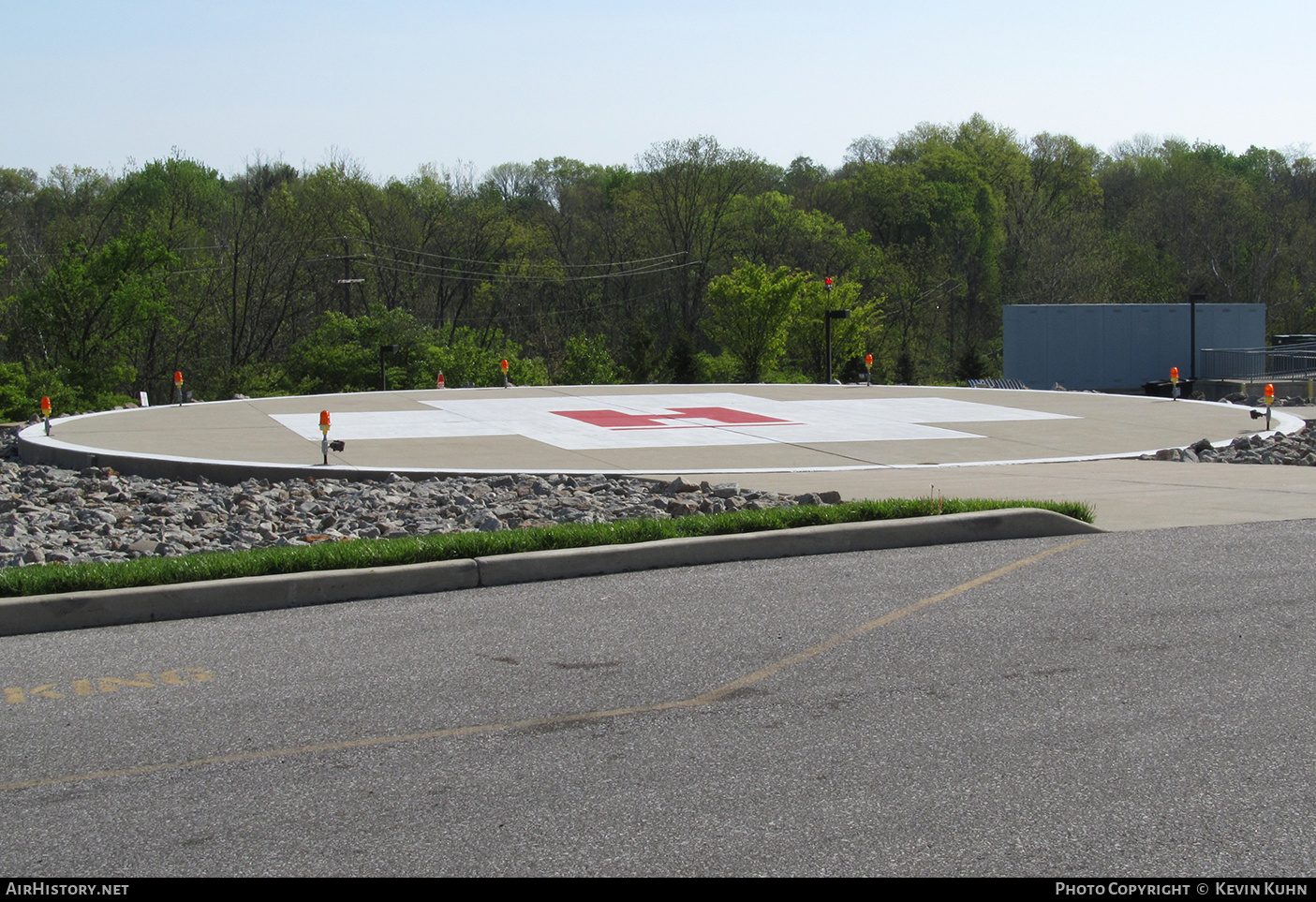 Airport photo of Montgomery - Bethesda North Hospital Heliport (OA22) in Ohio, United States | AirHistory.net #682486