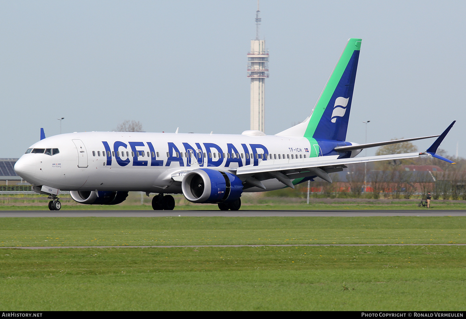 Aircraft Photo of TF-ICH | Boeing 737-8 Max 8 | Icelandair | AirHistory.net #682571