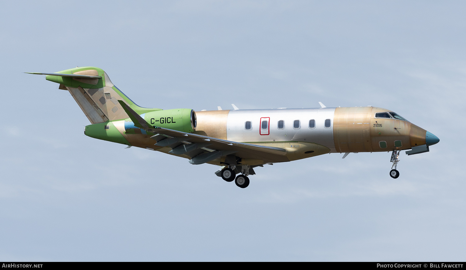 Aircraft Photo of C-GICL | Bombardier Challenger 350 (BD-100-1A10) | AirHistory.net #682635
