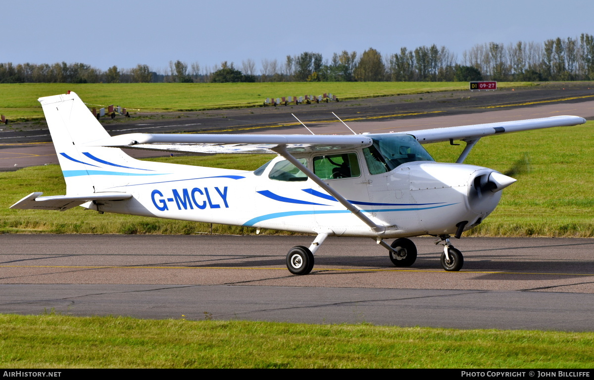 Aircraft Photo of G-MCLY | Cessna 172P Skyhawk | AirHistory.net #682683