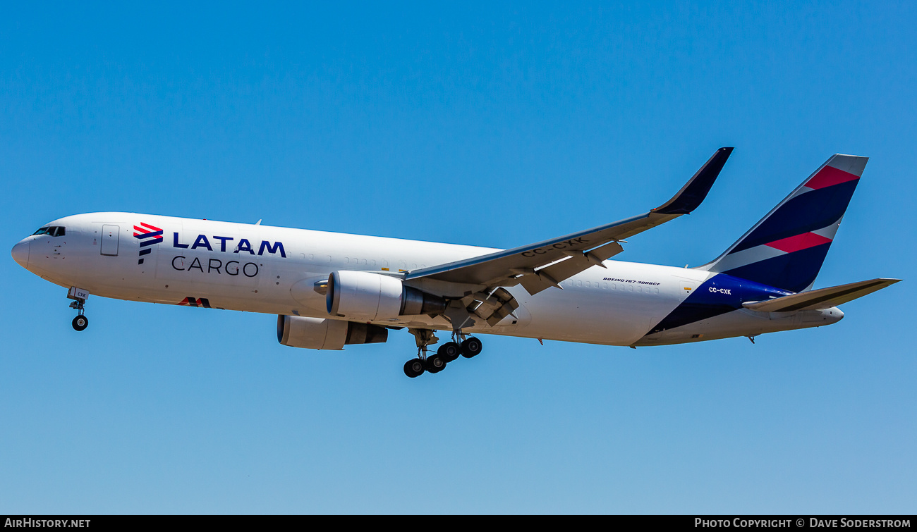 Aircraft Photo of CC-CXK | Boeing 767-316/ER | LATAM Cargo | AirHistory.net #682785