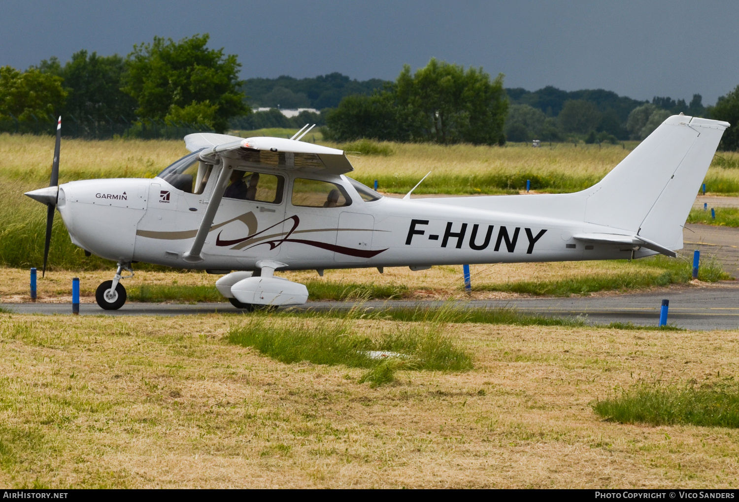 Aircraft Photo of F-HUNY | Cessna 172S Skyhawk SP | AirHistory.net #682828