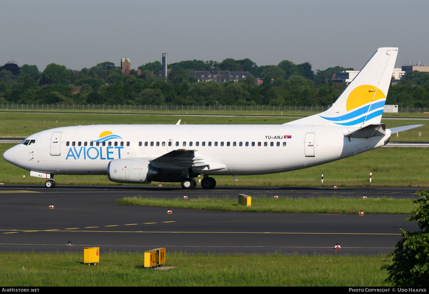 Aircraft Photo of YU-ANJ | Boeing 737-3H9 | Aviolet | AirHistory.net #682861