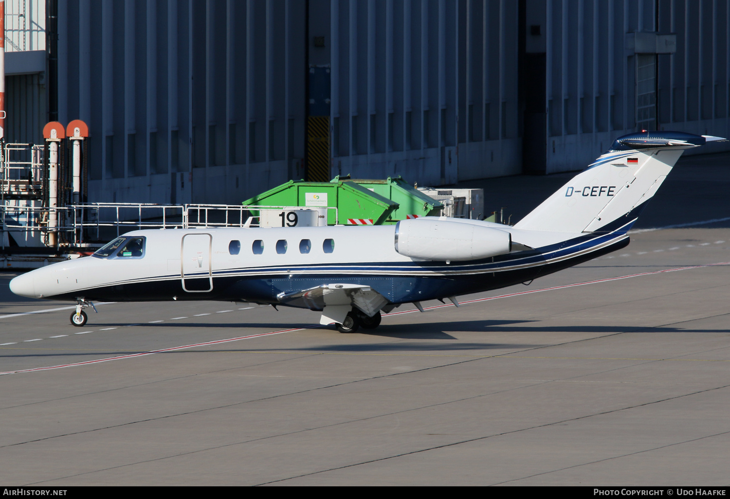 Aircraft Photo of D-CEFE | Cessna 525C CitationJet CJ4 | AirHistory.net #682865