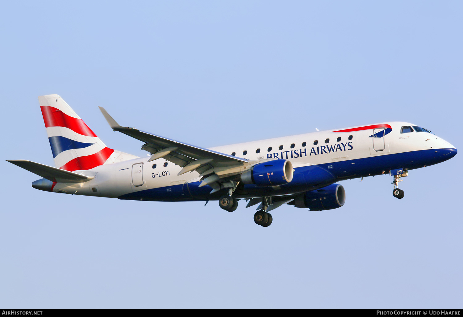 Aircraft Photo of G-LCYI | Embraer 170STD (ERJ-170-100STD) | British Airways | AirHistory.net #682938