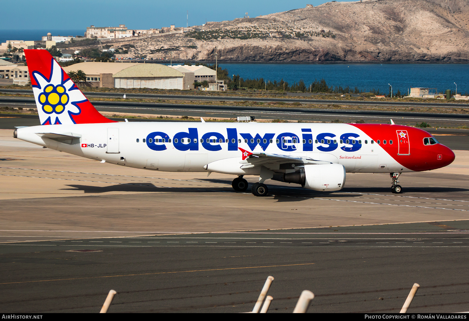 Aircraft Photo of HB-JLP | Airbus A320-214 | Edelweiss Air | AirHistory.net #682987